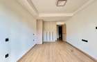 3 Bed Apartment with En Suite in Riverside - 10