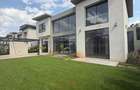 5 Bed Townhouse with En Suite at Old Runda - 1