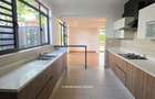 4 Bed House with Garden in Garden Estate - 9