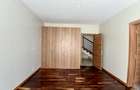 5 Bed Townhouse with En Suite at Lavington Green - 16