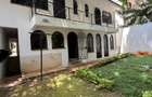 5 Bed Townhouse with En Suite at Riverside Drive - 8