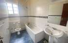 5 Bed Townhouse with En Suite in Lavington - 8