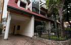 4 Bed Townhouse with En Suite at Lavington - 1