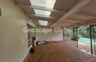 5 Bed House with En Suite in Ridgeways - 11