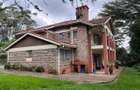 5 Bed House with En Suite in Lavington - 9