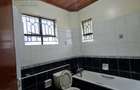 5 Bed Townhouse with En Suite at Lavington - 8