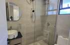 3 Bed Apartment with En Suite at Links Road - 14