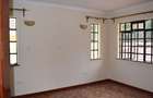 4 Bed Townhouse with En Suite in Lavington - 10