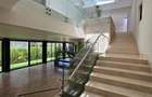5 Bed Townhouse with En Suite in Kyuna - 9