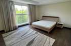 Serviced 3 Bed Apartment with En Suite at Riverside - 12