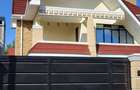 4 Bed Townhouse with En Suite at Membley - Eastern Bypass - 19