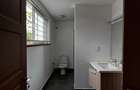 5 Bed Townhouse with En Suite at Lavington Green - 8