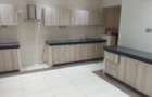5 Bed Townhouse with En Suite in Westlands Area - 8