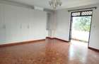 5 Bed House with En Suite in Runda - 9