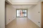 1 Bed Apartment with En Suite at Hatheru Road - 8