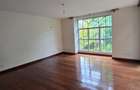 5 Bed Townhouse with En Suite at Brookside Drive - 14