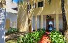 4 Bed House with En Suite at Malindi Beach - 12