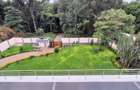 4 Bed House with En Suite in Rosslyn - 4