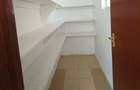 5 Bed Townhouse with En Suite in Lavington - 7