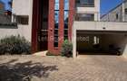 5 Bed Townhouse with En Suite in Lavington - 3