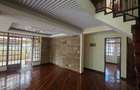 5 Bed Townhouse with En Suite in Lavington - 20