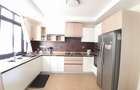 Serviced 3 Bed Apartment with En Suite at 1249 - 10