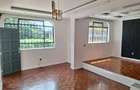 4 Bed Townhouse with En Suite in Lavington - 5