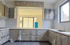 6 Bed Townhouse with En Suite at Lavington Green - 10