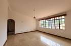 2 Bed Apartment with En Suite in Westlands Area - 4