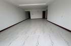 3 Bed Apartment with En Suite at Parklands - 17