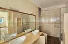 4 Bed Townhouse with En Suite at Riverside Drive. - 14