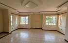 5 Bed Townhouse with En Suite at Westlands - 7