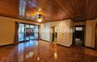 5 Bed House with En Suite in Runda - 13