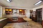 5 Bed House with En Suite in Runda - 11