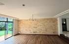 5 Bed Townhouse with En Suite in Lavington - 3
