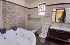 5 Bed Townhouse with En Suite at Lavington Green - 16