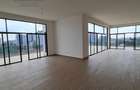 3 Bed Apartment with En Suite at Lavington - 6