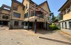 5 Bed Townhouse with En Suite in Spring Valley - 1