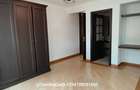 4 Bed Townhouse with En Suite at Brookside Drive - 17