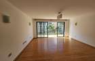2 Bed Apartment with En Suite in Garden Estate - 9