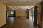 5 Bed Townhouse with En Suite in Lavington - 3