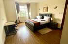 Serviced 2 Bed Apartment with En Suite in Brookside - 10