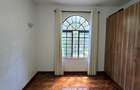 4 Bed Townhouse with En Suite in Kitisuru - 16