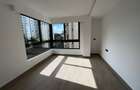 3 Bed Apartment with En Suite at Riverside Drive - 5