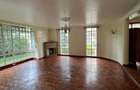 5 Bed Townhouse with En Suite at Lavington - 2