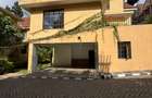 4 Bed Townhouse with En Suite in Kyuna - 20