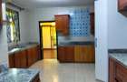 5 Bed House with En Suite in Lavington - 18