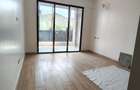 Serviced 2 Bed Apartment with En Suite at 2 Avanue - 6