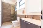 3 Bed Apartment with En Suite in Riverside - 5