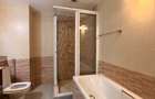 4 Bed Apartment with En Suite in Riverside - 16